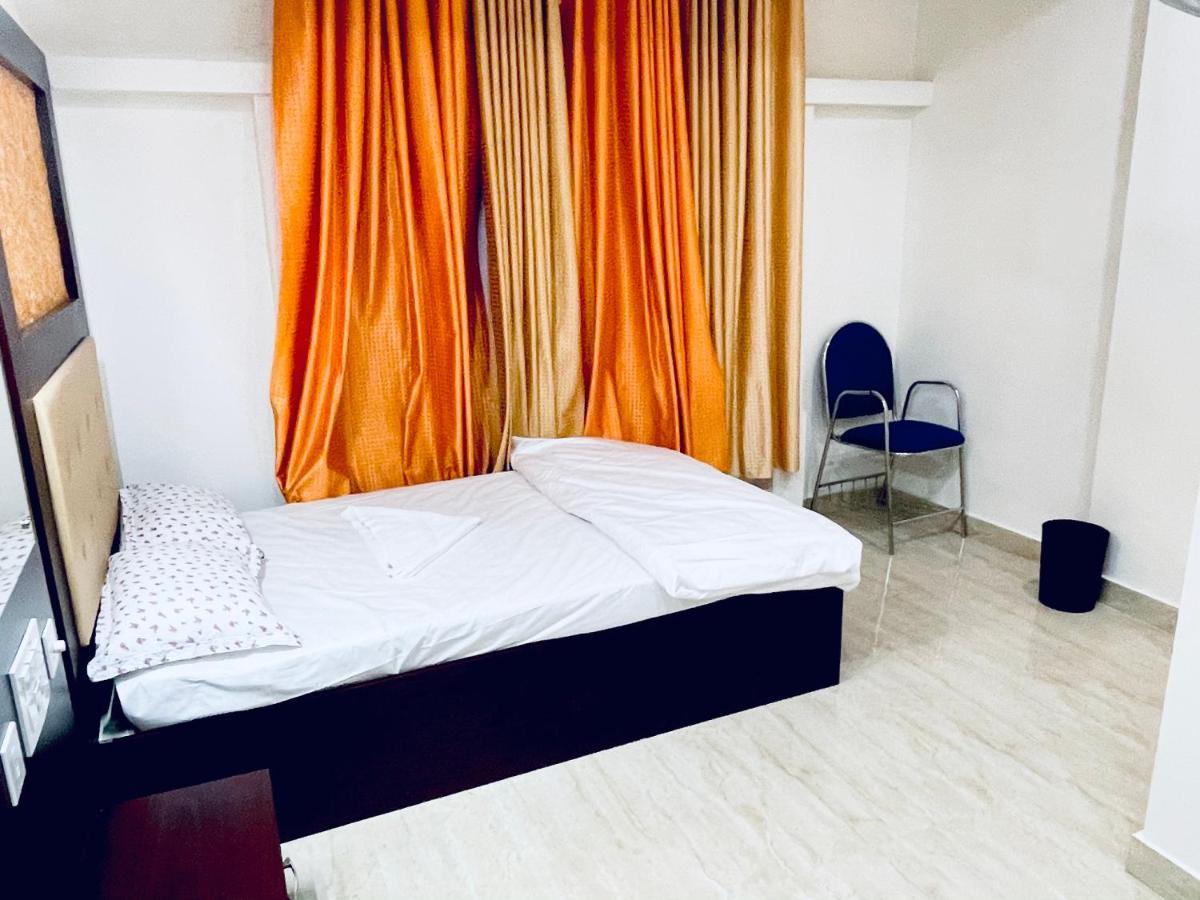 Отель Bassac Residency Changanacheri Экстерьер фото