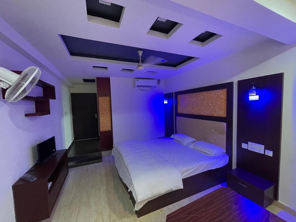 Отель Bassac Residency Changanacheri Экстерьер фото